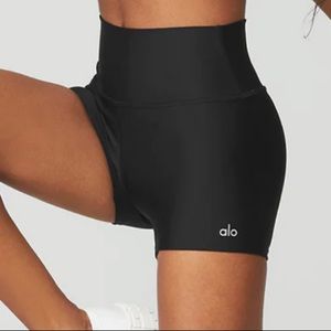 Alo 3" High-Waist Airlift Short